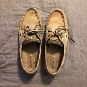 Sperry tan